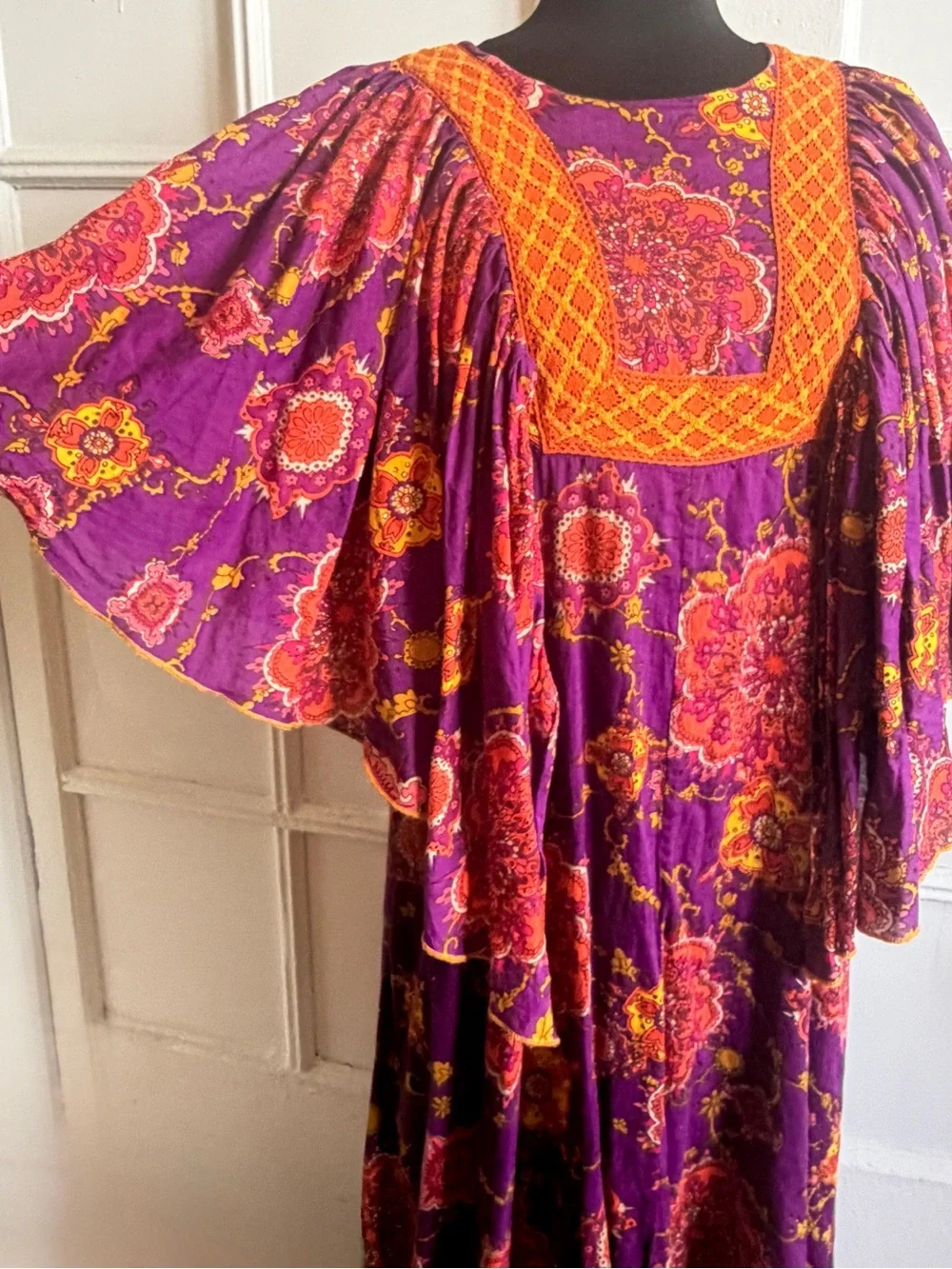 Hippie Shake Purple Mandala Maxi Dress Flutter Sleeve 1970s Style Gypsy Femme